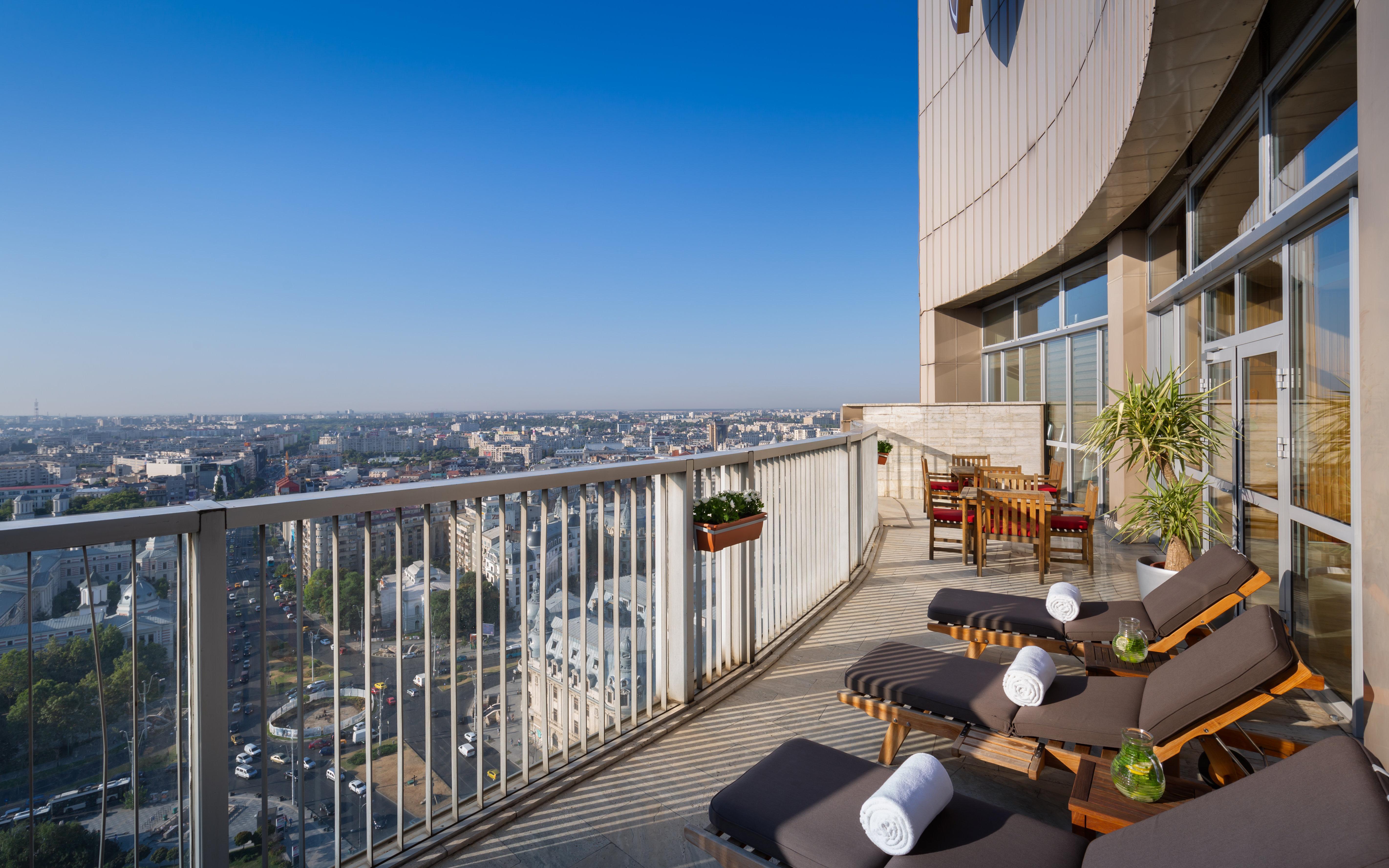 Intercontinental Hotel Bucharest, an IHG Hotel Esterno foto View from the Westin