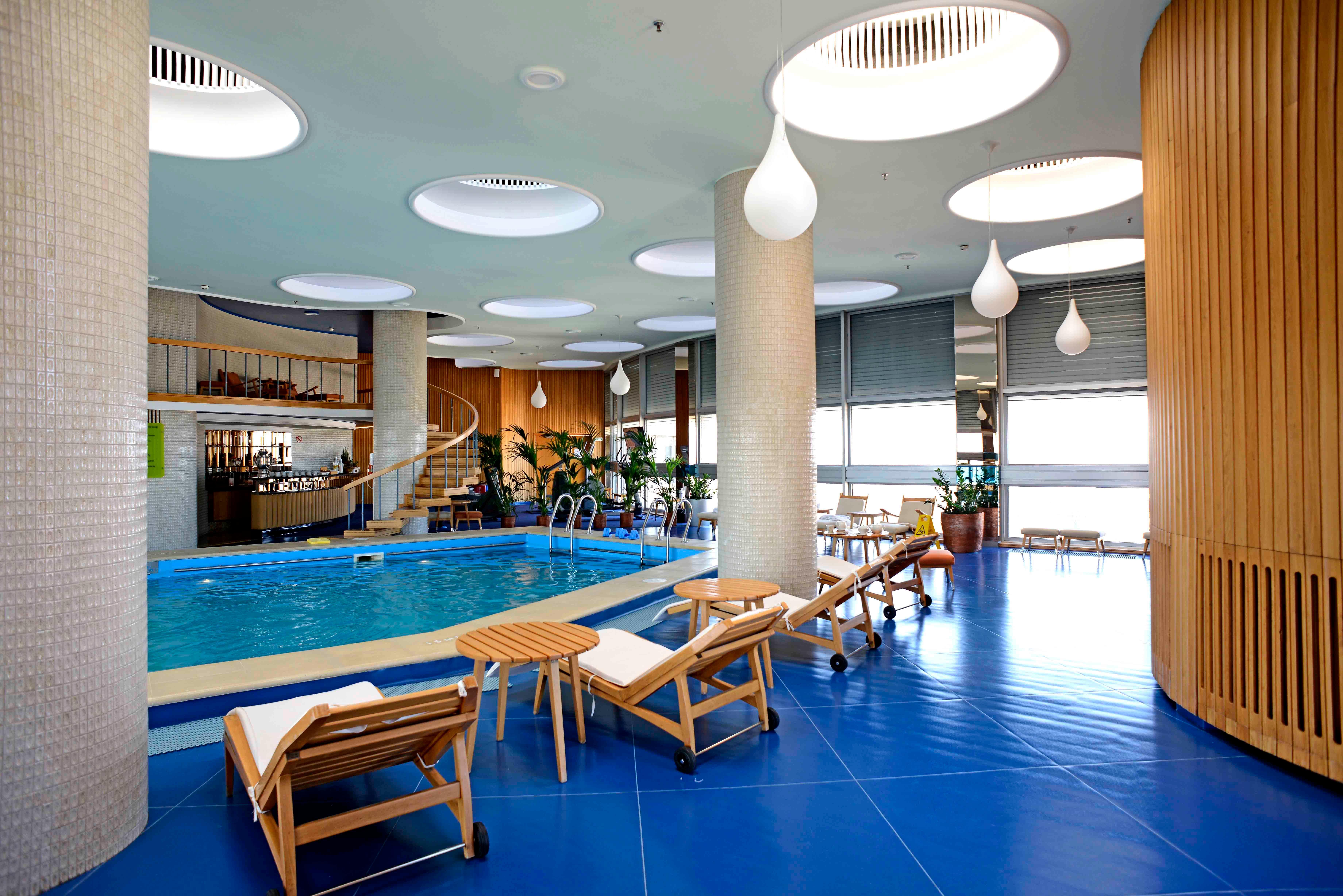 Intercontinental Hotel Bucharest, an IHG Hotel Servizi foto The swimming pool at the hotel