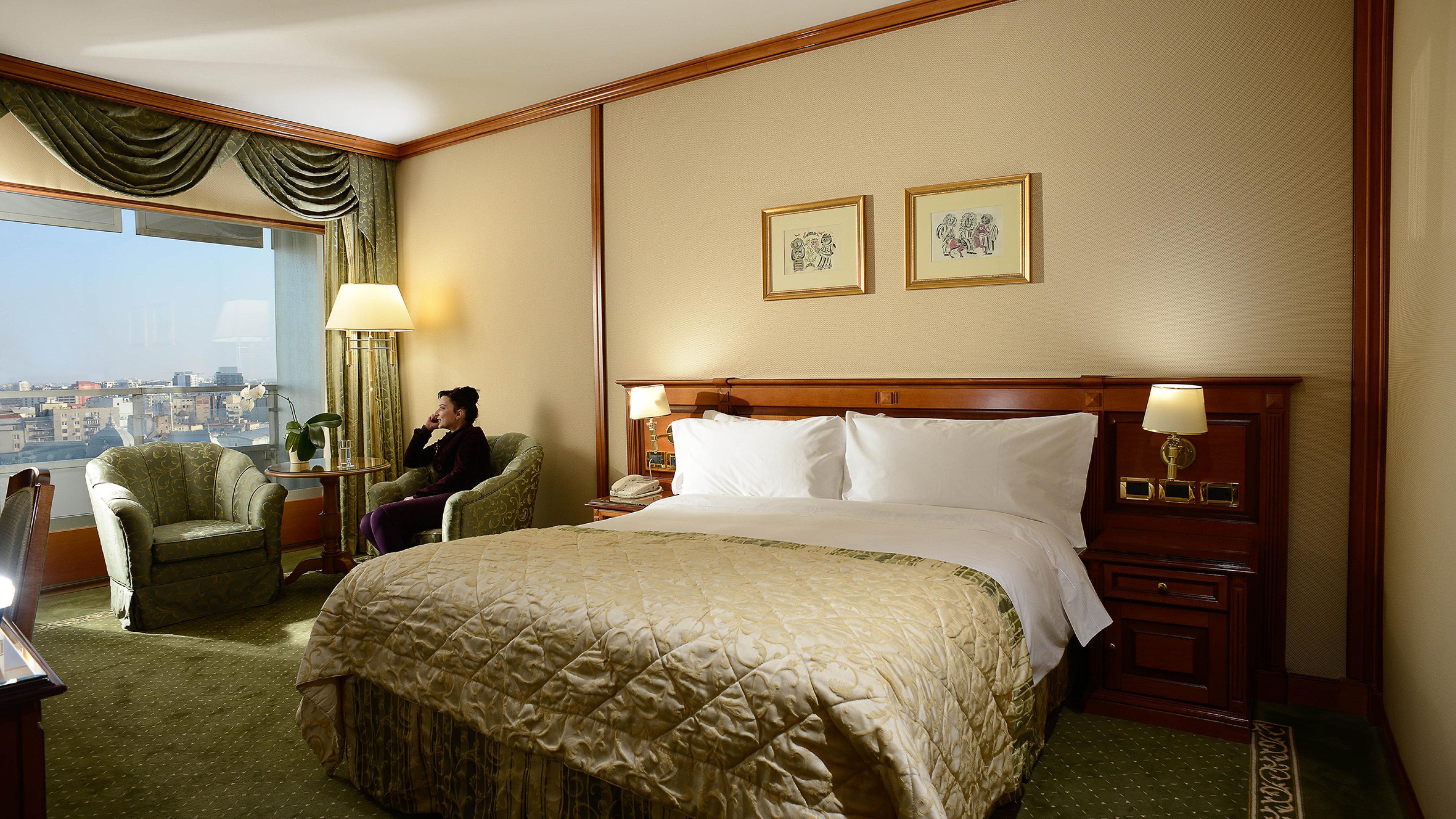 Intercontinental Hotel Bucharest, an IHG Hotel Camera foto A guest room at the hotel